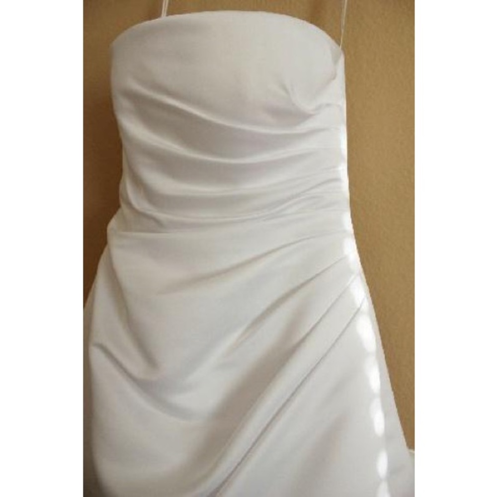 COPY - ** BRAND NEW ** STRAPLESS SATIN WEDDING GOWN